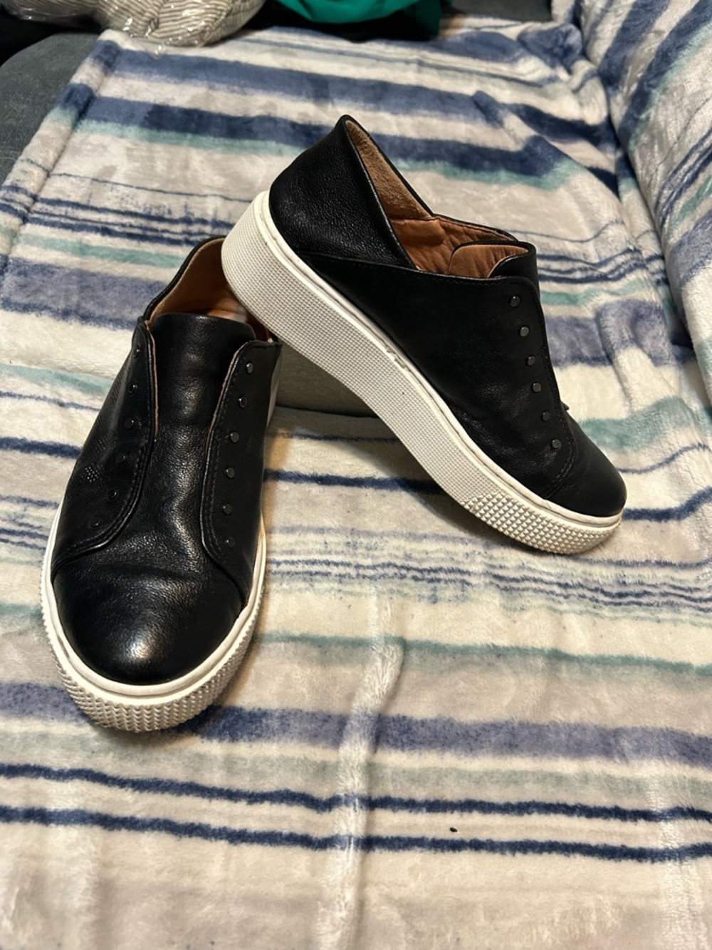 Slip-On Leather Platform Sneakers in Black